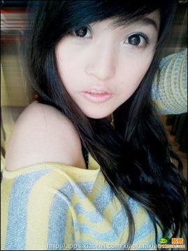 湘潭大学校花吃瓜视频,校园美食瞬间走红网络”